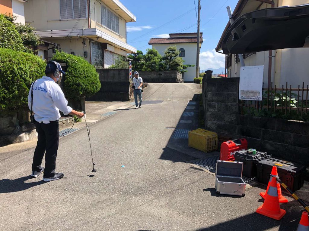 路面音聴調査。
