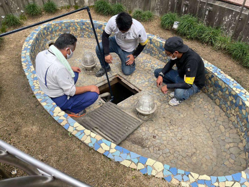 【漏水調査】大型分譲マンション内庭園の漏水調査。