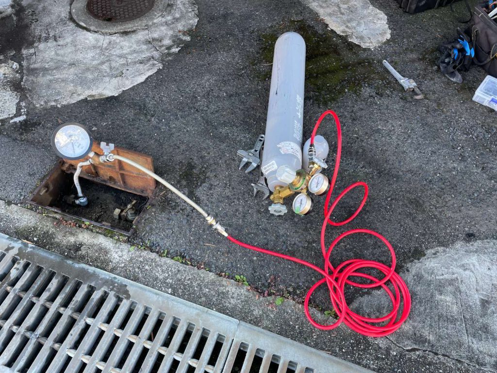【漏水調査】戸建で音聴およびトレーサーガス調査