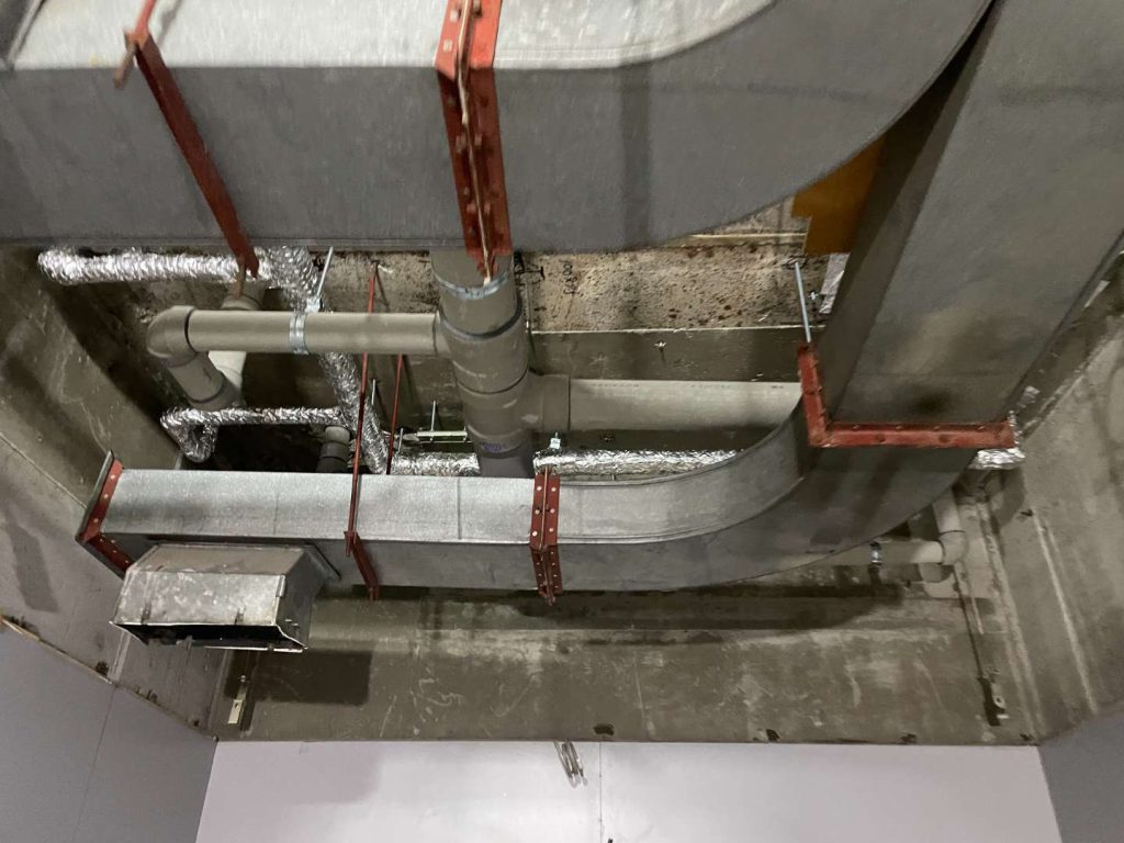 大阪市中央区で得意の【便所改修工事】