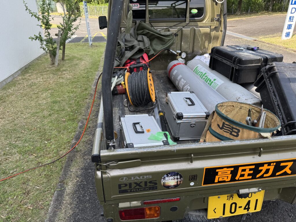 【某大学】消防設備の埋設配管漏水を特定！トレーサーガス調査からアスファルト復旧まで一社完結で対応